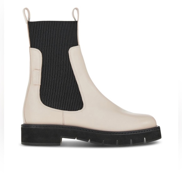 NIB SALVATORE FERRAGAMO Women’s Lug Sole Boots - Picture 2 of 5